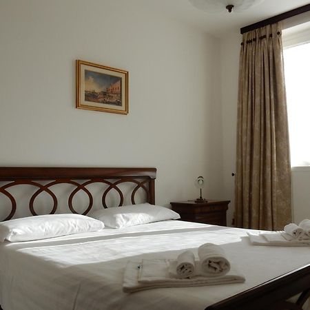 Golfo Gabella Lake Resort Maccagno Экстерьер фото