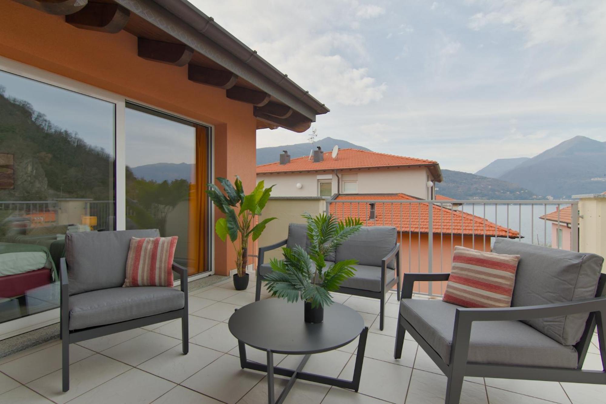 Golfo Gabella Lake Resort Maccagno Экстерьер фото