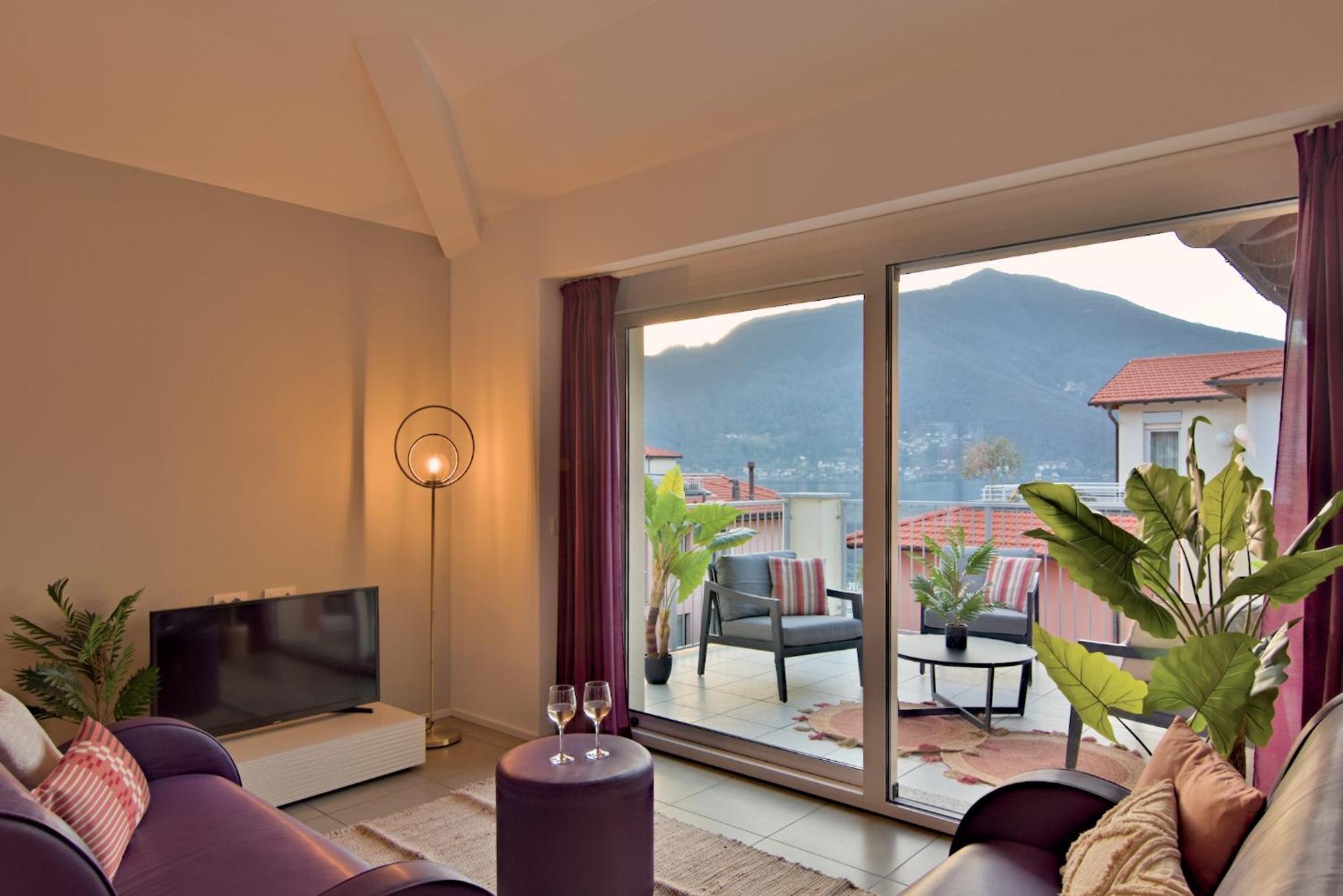 Golfo Gabella Lake Resort Maccagno Экстерьер фото