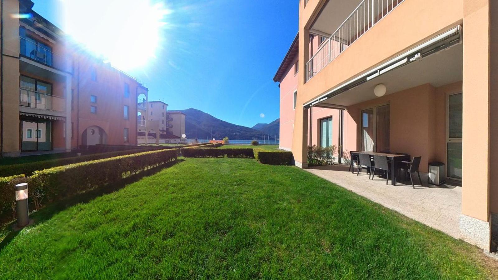 Golfo Gabella Lake Resort Maccagno Экстерьер фото